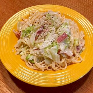 ミルクソースパスタ